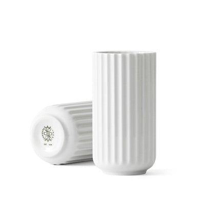 Se Lyngby Porcelæn Lyngby vase hvid 10 cm ✔ Kæmpe udvalg i Lyngby Porcelæn ✔ Hurtig levering: 1 - 2 Hverdage samt billig fragt - Varenummer: NDN-28511-02 og barcode / Ean: '5711507210070 på lager - Udsalg på Home & Garden - Decor - Vases Spar op til 66% - Over 1122 kendte brands på udsalg