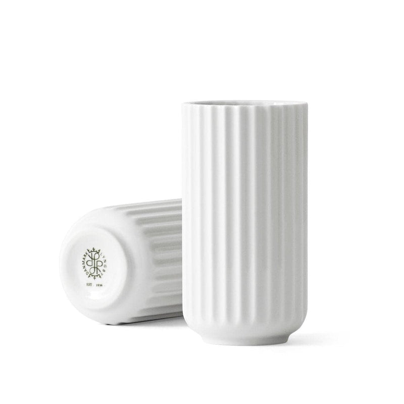 Se Lyngby Porcelæn Lyngby vase hvid 10 cm ✔ Kæmpe udvalg i Lyngby Porcelæn ✔ Hurtig levering: 1 - 2 Hverdage samt billig fragt - Varenummer: KTT-28511-02 og barcode / Ean: &