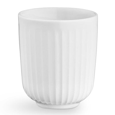 Se Kähler Hammershøi termokrus hvid ✔ Kæmpe udvalg i Kähler ✔ Hurtig levering: 1 - 2 Hverdage samt billig fragt - Varenummer: NDN-31792-01 og barcode / Ean: '5703779180052 på lager - Udsalg på Home & Garden - Kitchen & Dining - Tableware - Drinkware - Coffee & Tea Cups Spar op til 67% - Over 1334 design brands på udsalg