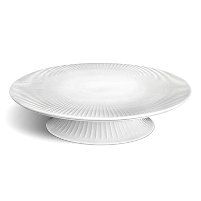 Se Kähler Hammershøi tærtefad på fod Ø30 cm hvid ✔ Kæmpe udvalg i Kähler ✔ Hurtig levering: 1 - 2 Hverdage samt billig fragt - Varenummer: NDN-31795-01 og barcode / Ean: '5703779180014 på lager - Udsalg på Home & Garden - Kitchen & Dining - Tableware - Serveware - Serving Platters Spar op til 64% - Over 1334 design brands på udsalg
