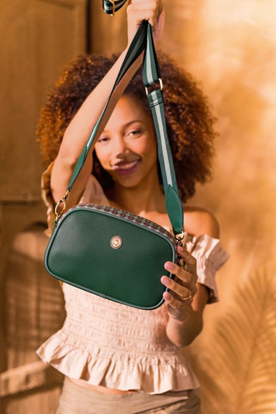 Se Frida Cross Body Bag Small Green 21x6x13cm på udsalg! Billig fragt & hurtig levering. Spar op til 52% på Tøj & Accessories. Over 785 brands på tilbud.