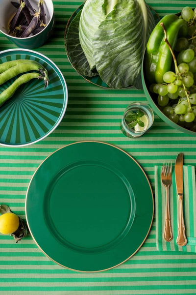 Se billigt tilbud på Plate Metal Dark Green 32cm! Udsalg på Pip Studio. Hurtig levering, billig fragt. Varenummer: CADEC-51.001.458. Spar op til 56%.