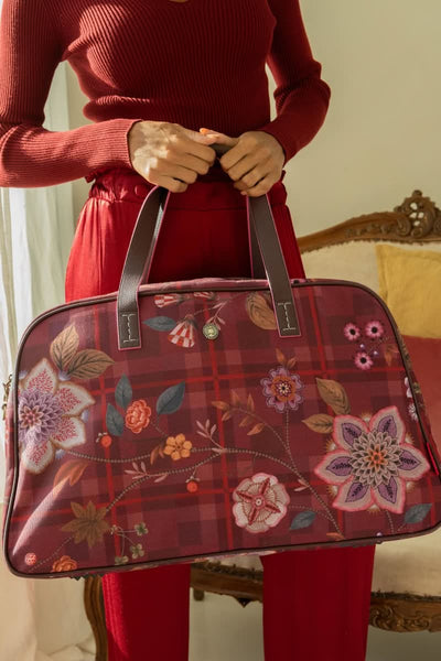 Se Tovy Weekend Bag Medium Flores Felices Red 57x22x37cm på tilbud! Billig fragt & hurtig levering (1-2 hverdage). Spar op til 67% på Pip Studio. Køb nu!