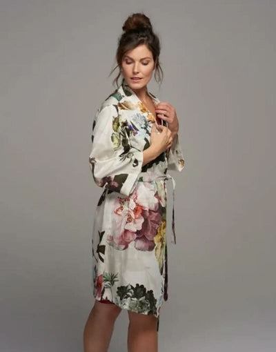 Se L Fleur Kimono ECRU 100% Cotton Satin på udsalg! Billig fragt & hurtig levering. Tilbud på Casa Decor - Køb nu!