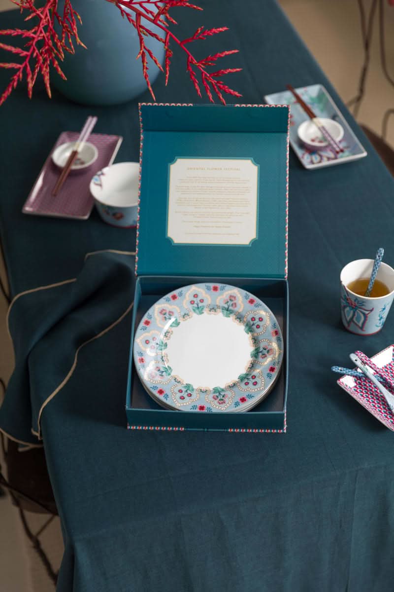 Se billigt tilbud på Pip Studio Flower Festival Deco Light Blue tallerkener (4 stk) - 21cm. Spar op til 56% på udsalg! Hurtig levering (1-2 hverdage) & billig fragt.