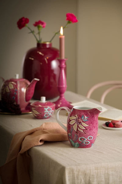 Se Jug Large Flower Festival Dark Pink 950ml på udsalg! Billig fragt & hurtig levering. Spar op til 58% på tilbud fra Pip Studio. Køb nu!
