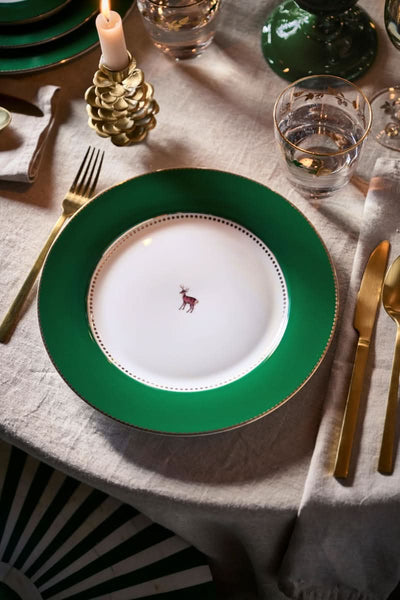 Se Plate Love Birds Dark Green 26.5cm på tilbud! Billigt udsalg på Pip Studio. Hurtig levering, 1-2 hverdage. Spar op til 63%.