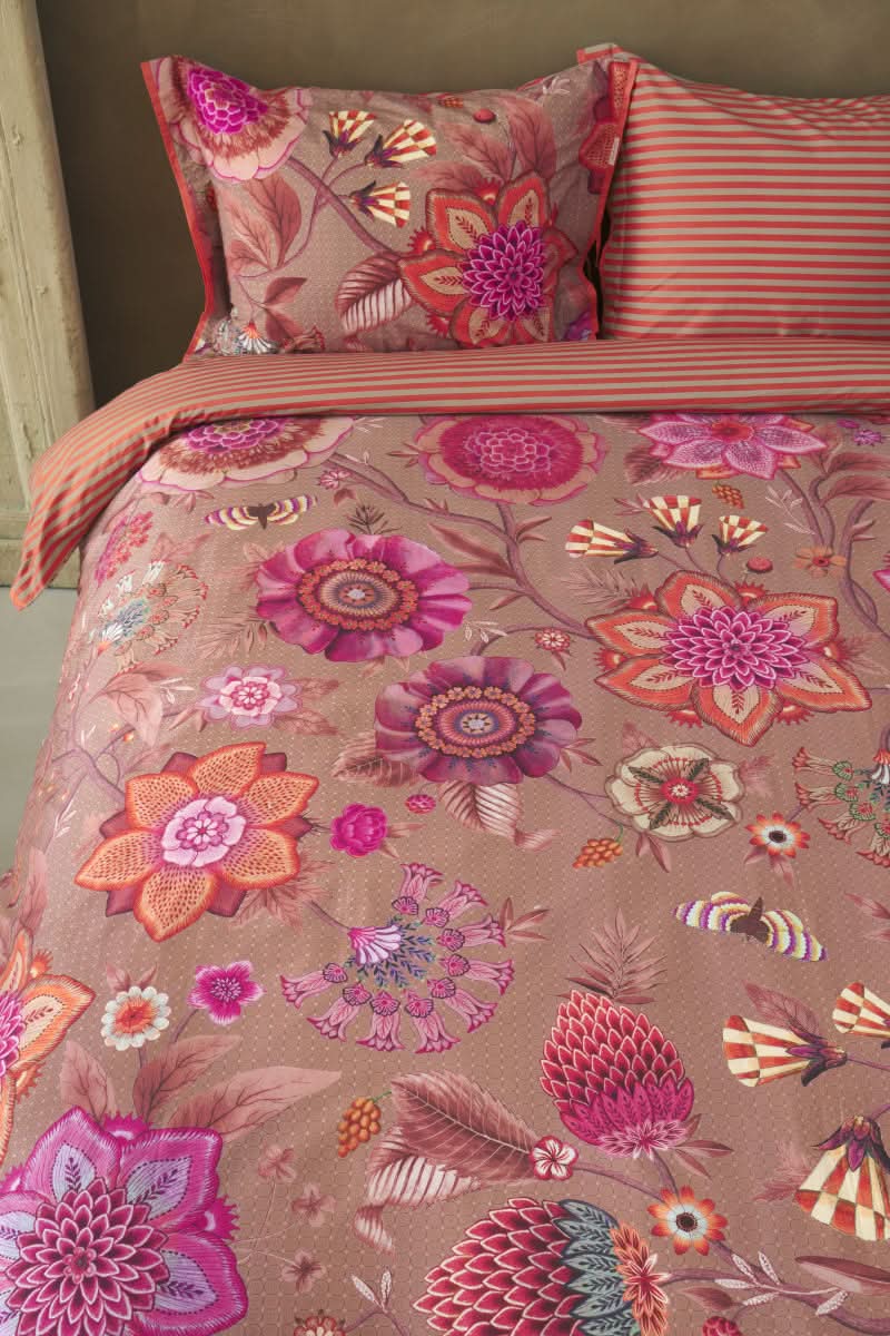 Se PIP Viva La Vida Pink 140x220 på udsalg! Billig fragt & hurtig levering. Spar op til 54% på sengetøj. Køb online nu!