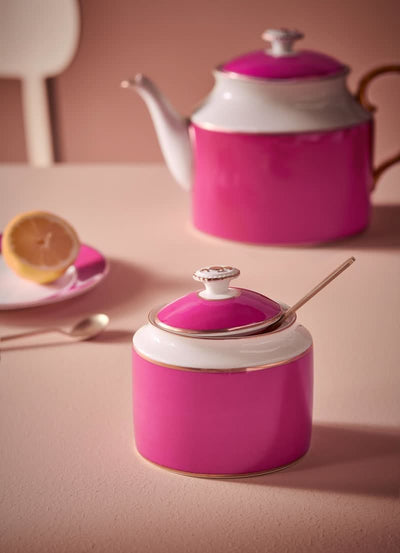Se tilbud på Sugar Bowl Pip Chique Gold-Pink 550ml! Billigt udsalg på Pip Studio. Køb online nu! Hurtig levering (1-2 hverdage) & billig fragt. Varenummer: CADEC-51.008.045. Spar op til 52%.