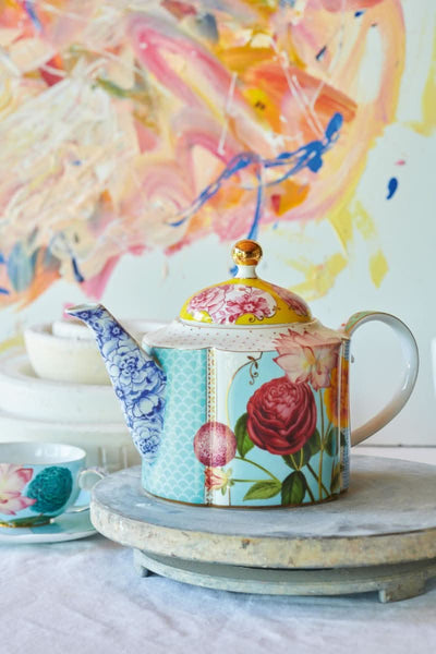 Se billigt tilbud på Teapot Royal 1.65ltr! Udsalg på Pip Studio - Køb online nu. Hurtig levering, billig fragt. Varenummer: CADEC-51.005.015. Spar op til 58%.