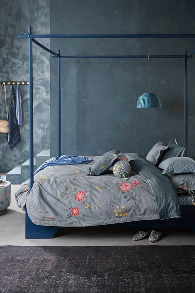 Se tilbud på PIP Fleur Grandeur Blue dobbeltdyne 200x220! Billigt udsalg - Spar op til 62%. Hurtig levering, 1-2 hverdage. Køb online nu!