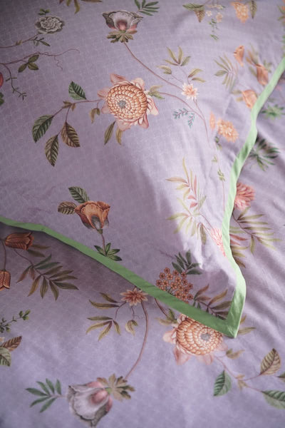 Se PIP Studio La Dolce Vita Lila 140x200 på udsalg! Billigt tilbud - Køb online nu. Hurtig levering (1-2 dage) & billig fragt. Over 857 brands på udsalg.