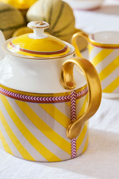Se tilbud på Pip Studio Tea Pot Large Pip Chique Stripes Yellow 1.8ltr! Billigt udsalg, hurtig levering (1-2 hverdage) og billig fragt. Varenummer: CADEC-51.005.077. Spar op til 52%.