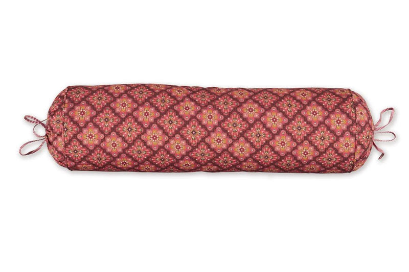 Se PIP Poppy Stitch roll cush Red 22x70 på tilbud! Billigt udsalg på Pip Studio. Hurtig levering, 1-2 hverdage. Spar op til 57%.