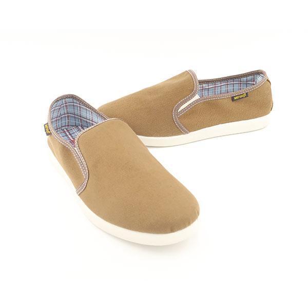 Se Slip on Sneaker fra Aerosoft Slip On Sko til mænd - 43 ✔ Kæmpe udvalg i Satana - Køb online på udsalg og tilbud lige nu ✔ Billig fragt og hurtig levering - Varenummer: Satana-7892 på lager - Udsalg på Mad & drikke > Chokolade > Store besparelser – op til 67% - Udsalg på mere end 2.281 populære mærker