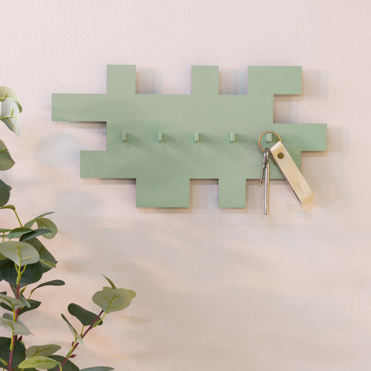 Se Puzzle - Knagerække i støvet grøn metal ❤ Kæmpe udvalg i 3-nordic - Køb online på udsalg og tilbud lige nu ❤ Billig fragt og hurtig levering - Varenummer: 3-nordic-8975 og barcode / Ean: på lager - Udsalg på Entre - Knagerækker Spar stort – op til 59% - Eksklusivt udsalg på over 2.739 brands