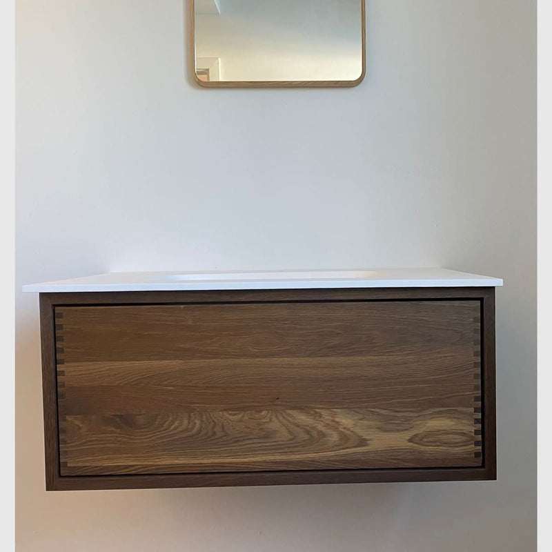 Se RAW by KNAST snedkermøbel på udsalg! 80x45x35cm, 1 skuffe, rund Corian vask. Billig fragt & hurtig levering (1-2 dage). Køb nu!
