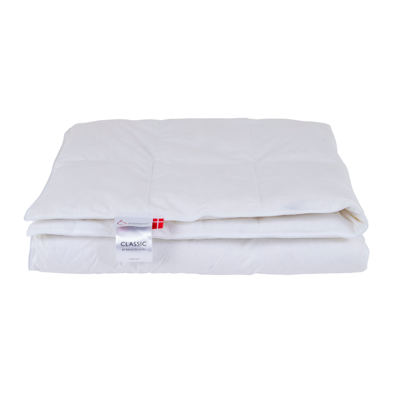 Se tilbud på CLASSIC COMFORT Andedunsdyne lun - 200x220 cm! Billigt udsalg på dyner. Hurtig levering: 1-2 hverdage. Spar op til 51%.