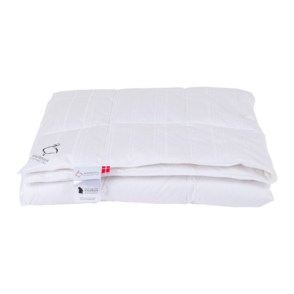 Se Ringsted Dun DEN LILLE PIGE MED SVOVLSTIKKERNE Sval - 200x220 cm ❤ Kæmpe udvalg i Ringsted Dun - Køb online på udsalg og tilbud lige nu ❤ Hurtig levering til lave fragtpriser - Varenummer: HomeFeeling-3182 og barcode / Ean: 5703329669884 på lager - Udsalg på Dyner - Dundyne - Alle dyner Op til 63% rabat - Over 1.329 brands på online udsalg