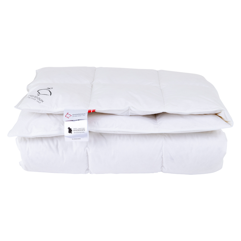 Se tilbud på KLODSHANS Lun moskusdyne - 200x220 cm! Billigt udsalg på dyner. Hurtig levering, 1-2 hverdage. Spar op til 53%.