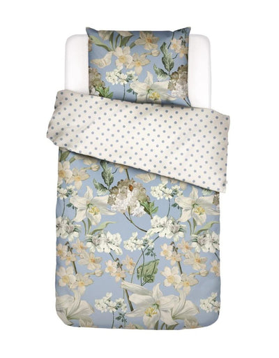 Se billigt Essenza Rosalee Blue sengetøj på udsalg! Dobbelt, 140x220 cm & pude 60x63 cm. Spar op til 54%! Hurtig levering, billig fragt. Køb nu!