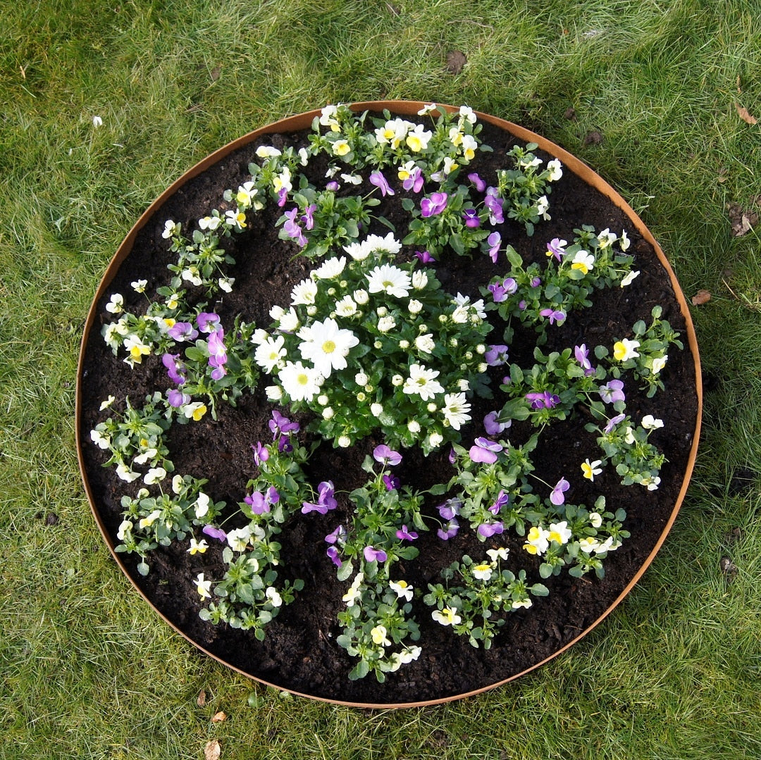 Rundt højbed i cortenstål fra Jernbede, diameter 95 cm og højde 50 cm, åbent uden bund