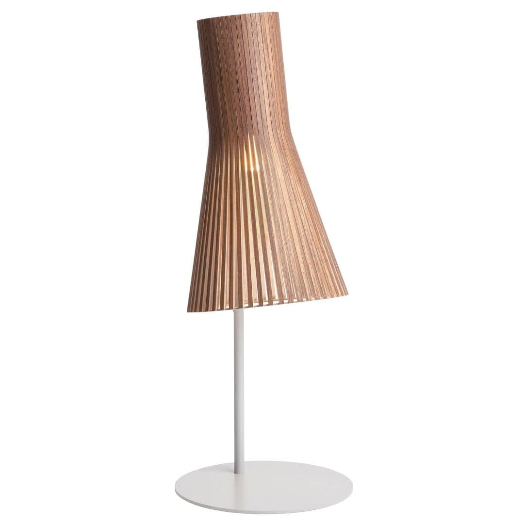Secto Design Secto 4220 bordlampe i valnød med lamineret birketræ