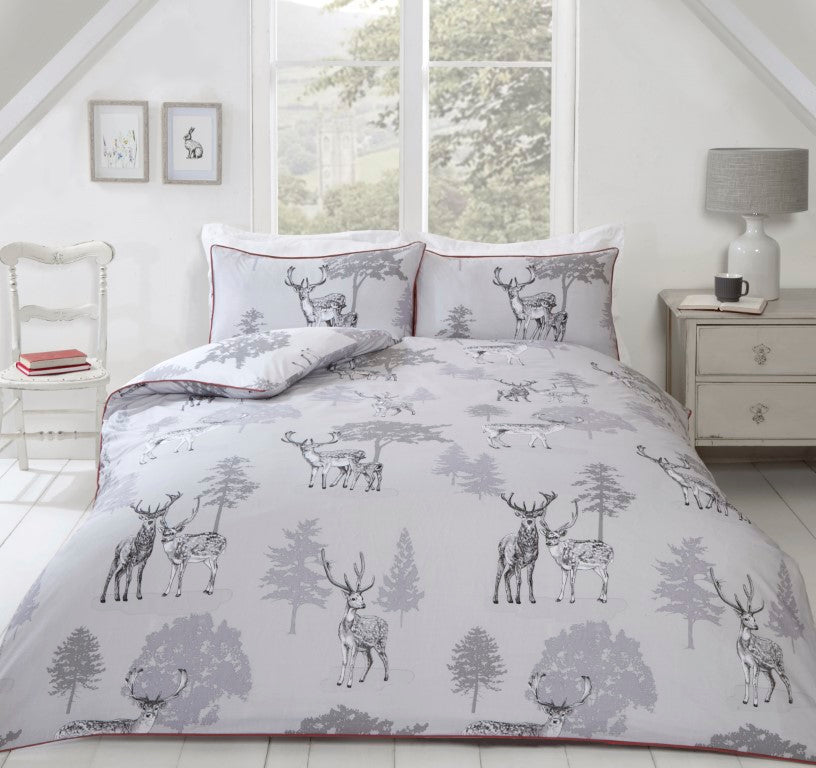 Se Sherwood Vinter Sengetøj 135x200cm ✔ Kæmpe udvalg i Bolig Magasin - Køb online på udsalg og tilbud lige nu ✔ Meget billig fragt og hurtig levering - Varenummer: MMAction-209048 og 5027491960779 på lager - Udsalg på Jule Sengetøj Op til 63% rabat - Kendte mærker på udsalg – over 1.329 mærker