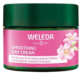 Se Weleda Smoothing Day Cream 40 ml. ✔ Kæmpe udvalg i Weleda - Køb online på udsalg og tilbud lige nu ✔ Meget billig fragt og hurtig levering - Varenummer: Helsegrossisten-57373 og 4001638589703 på lager - Udsalg på Personlig pleje > Ansigt > Få op til 69% i rabat - Shop udsalg fra mere end 1.798 mærker