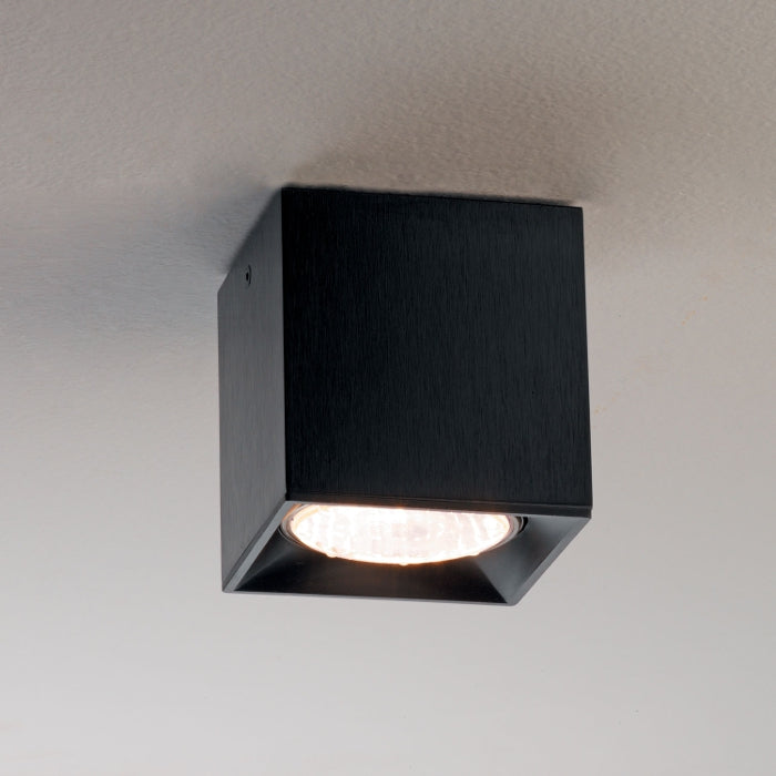 Sort Dau loftlampe fra Milan, designet af Flemming Bjørn
