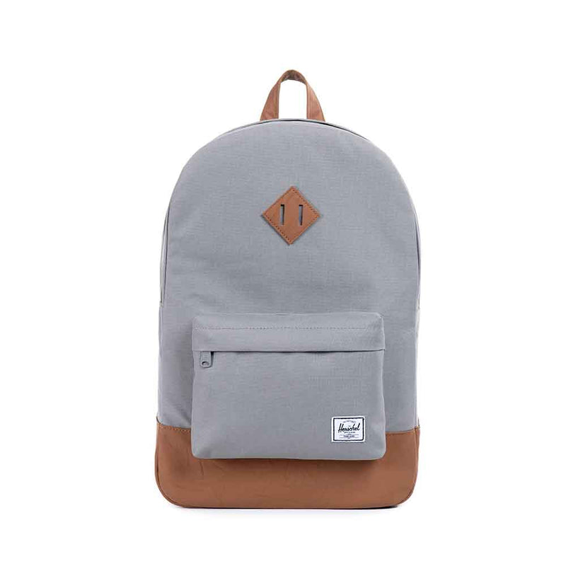 Se Herschel Heritage Rygsæk Grå 21,5L 21.5L ✔ Kæmpe udvalg i  Herschel ✔ Hurtig levering: 1 - 2 Hverdage samt billig fragt - Varenummer: JUCO-10007-00061 og barcode / Ean: &