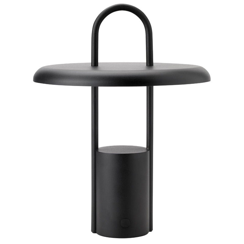 Se Stelton Pier Portable LED lampe 33,5 cm, black ✔ Kæmpe udvalg i Stelton ✔ Hurtig levering: 1 - 2 Hverdage samt billig fragt - Varenummer: KTO-616 og barcode / Ean: &