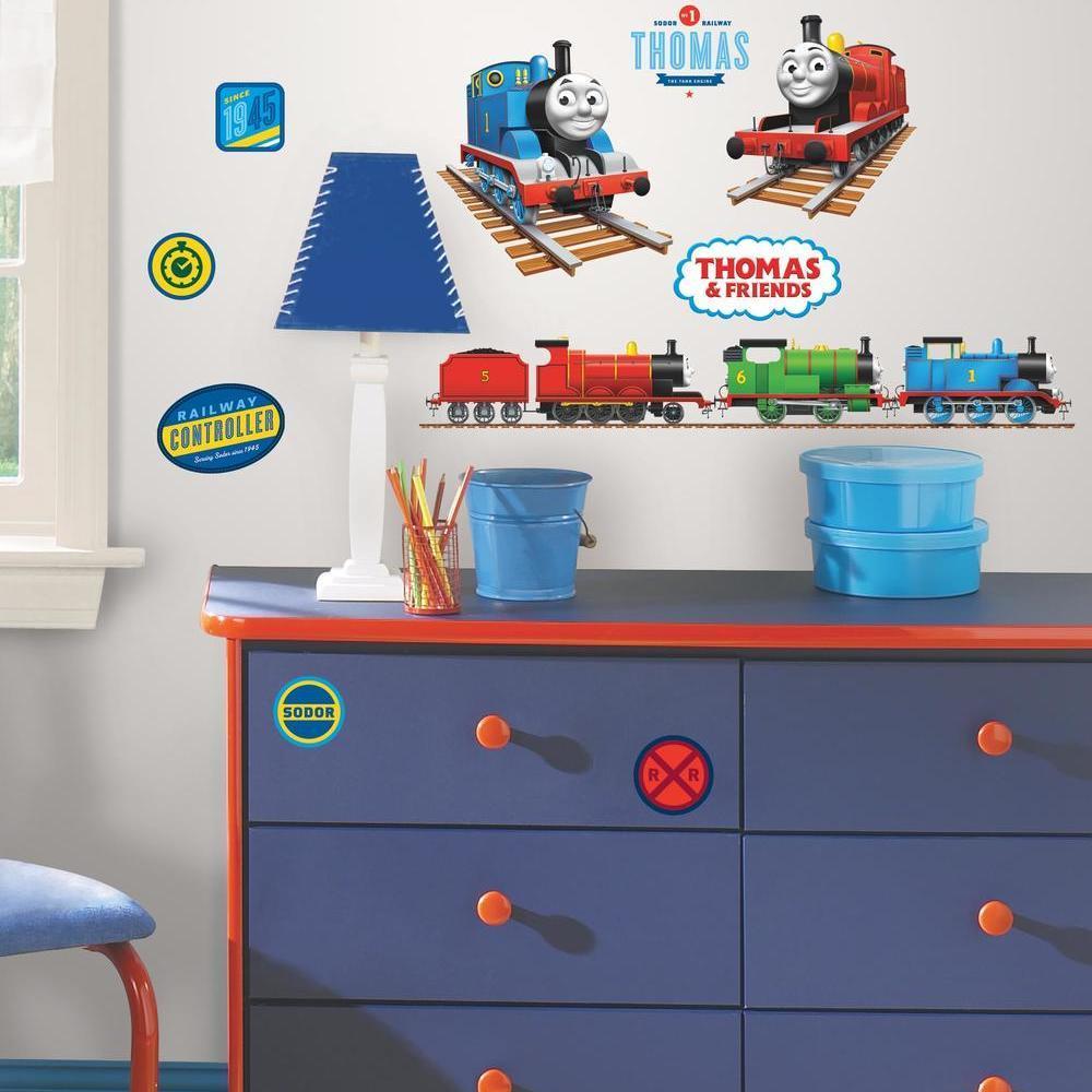 Se Thomas Tog Wallstickers ✔ Kæmpe udvalg i Roommates - Køb online på udsalg og tilbud lige nu ✔ Hurtig levering til lave fragtpriser - Varenummer: MMAction-216106 og 34878608211 på lager - Udsalg på Wallstickers til børneværelset Op til 57% rabat - Find tilbud fra over 2.739 mærker