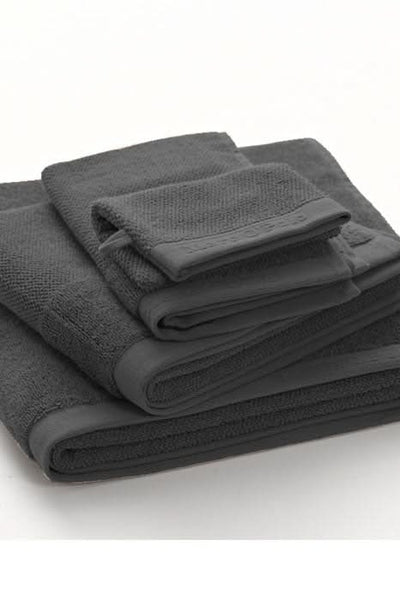 Se tilbud på Marc O'Polo Timeless Håndklæder Antracitgrå - Badehåndklæde 70x140. Billigt udsalg! Køb online nu. Hurtig levering: 1-2 hverdage.
