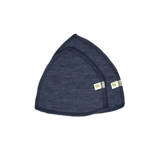Æske med trekantede ammeindlæg i økologisk merino uld fra Wool Studio, navy-blue