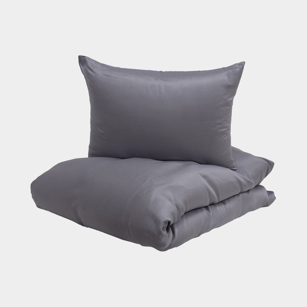 Se Turiform ENJOY Bambus Sengesæt - Mørkegrå - 140x220 cm ❤ Kæmpe udvalg i Turiform - Køb online på udsalg og tilbud lige nu ❤ Lav fragtpris og hurtig levering - Varenummer: HomeFeeling-6066 og barcode / Ean: 7028231135998 på lager - Udsalg på Sengetøj - Bambus sengetøj - Gaveidé under 500 kr. Op til 61% rabat - Mere end 2.739 populære mærker på tilbud