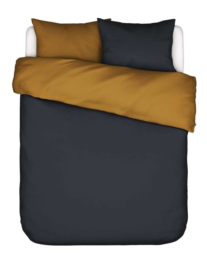 Se billigt Essenza sengetøj Covers & Co Two in one-140 x 200 + 60 x 63 på udsalg! Stort udvalg, tilbud og hurtig levering. Spar op til 64%.