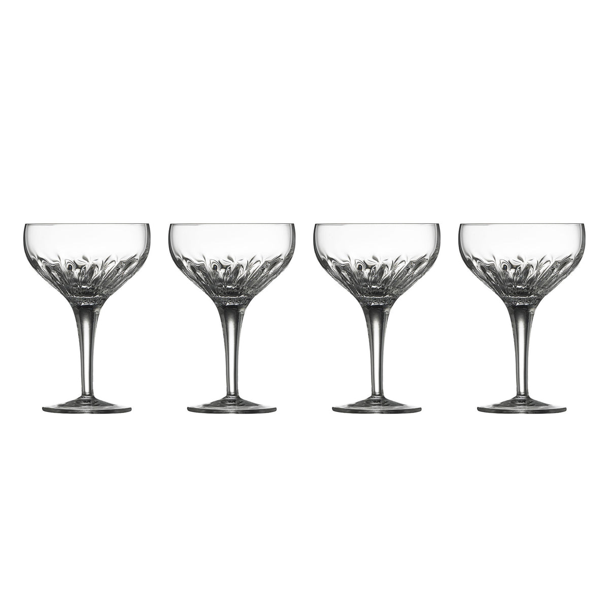 Sæt med fire klare Luigi Bormioli Mixology cocktailglas på stilk