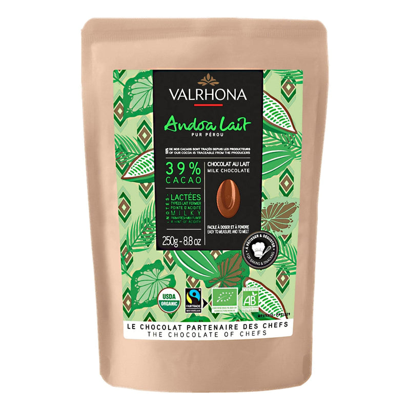 Se Valrhona Andoa 39% mælkechokolade, 250 g ✔ Kæmpe udvalg i Valrhona ✔ Meget billig fragt og hurtig levering: 1 - 2 hverdage - Varenummer: KTO-53423 og barcode / Ean: &