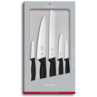 Se Victorinox Swiss Classic knivsæt 5 dele ✔ Kæmpe udvalg i Victorinox ✔ Meget billig fragt og hurtig levering: 1 - 2 hverdage - Varenummer: KTO-6.7133.5G og barcode / Ean: '7611160087904 på lager - Udsalg på Knivsæt Spar op til 62% - Over 1300 kendte brands på udsalg
