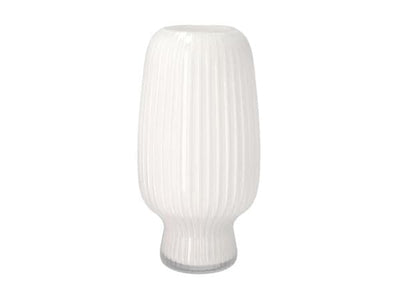 Se Villa Collection - Vase Cuneo D16 x 31,5 cm Hvid Glas ❤ Stort online udvalg i Villa Collection ❤ Meget billig fragt og hurtig levering: 1 - 2 hverdage - Varenummer: RKTK-VC25599 og barcode / Ean: '5722000255994 på lager - Udsalg på Spar op til 54% - Over 1354 design brands på udsalg