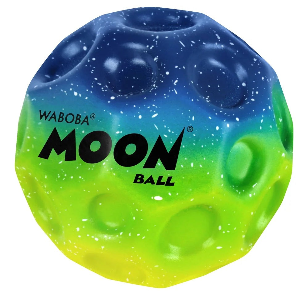 Se Waboba ''Moon Ball Rainbow'' hoppebold ✔ Kæmpe udvalg i Waboba - Køb online på udsalg og tilbud lige nu ✔ Meget billig fragt og hurtig levering - Varenummer: MMAction-1954100251 og 840001932708 på lager - Udsalg på Havespil til børn Op til 57% rabat - Find tilbud fra over 2.739 mærker