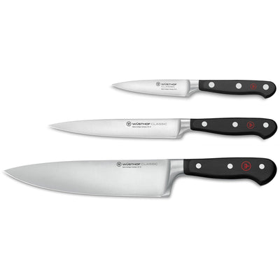 Se Wüsthof Classic knivsæt 3 dele, kokkekniv, universalkniv og urtekniv ✔ Stort online udvalg i Wüsthof ✔ Hurtig levering: 1 - 2 Hverdage samt billig fragt - Varenummer: KTO-1120160301 og barcode / Ean: '4002293107134 på lager - Udsalg på Knivsæt Spar op til 52% - Over 1324 kendte brands på udsalg