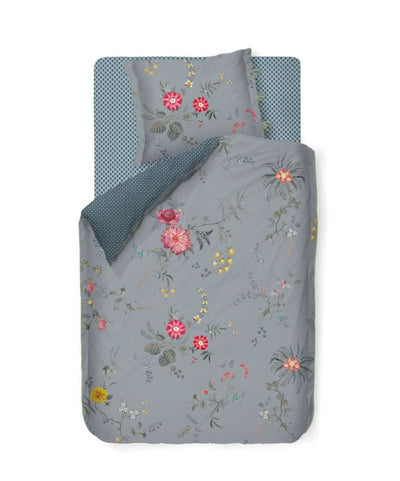 Se PIP Fleur Grandeur Blue 140x220 på udsalg! Billig fragt & hurtig levering. Spar op til 61% på sengetøj. Køb online nu!