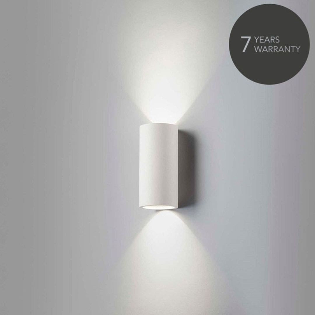 Hvid Zero W1 LED væglampe i aluminium fra Light-Point designet af Ronni Gol