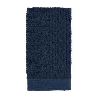 Se ZONE Denmark - Zone Classic Håndklæde 100 x 50 cm Dark Blue ✔ Kæmpe udvalg i ZONE Denmark ✔ Hurtig levering: 1 - 2 Hverdage samt billig fragt - Varenummer: RKTK-ZO330116 og barcode / Ean: '5708760592845 på lager - Udsalg på Spar op til 65% - Over 1300 kendte brands på udsalg