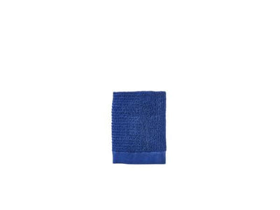 Se ZONE Denmark - Classic Håndklæde 70 x 50 cm Indigo Blå ✔ Kæmpe udvalg i ZONE Denmark ✔ Hurtig levering: 1 - 2 Hverdage samt billig fragt - Varenummer: RKTK-ZO31572 og barcode / Ean: på lager - Udsalg på Spar op til 59% - Over 1334 design mærker på udsalg