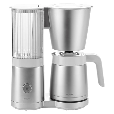 Se Zwilling Enfinigy kaffemaskine 1,25 liter, sølv/hvid ❤ Stort online udvalg i Zwilling ❤ Meget billig fragt og hurtig levering: 1 - 2 hverdage - Varenummer: KTO-1022565 og barcode / Ean: '4009839655548 på lager - Udsalg på Kaffebrygger Spar op til 63% - Over 1354 design mærker på udsalg