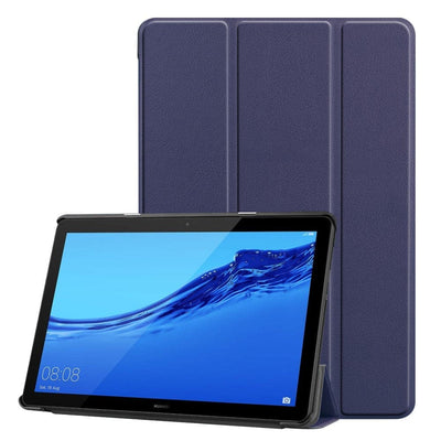 Se Huawei MediaPad T5 10 - Tri-Fold læder cover/taske - Mørkeblå ❤ Stort online udvalg i Capida ❤ Hurtig levering: 1 - 2 Hverdage samt billig fragt - Varenummer: CPD-V33101709174I og barcode / Ean: 101709174I på lager - Udsalg på Tablets tilbehør Spar op til 56% - Over 434 design brands på udsalg