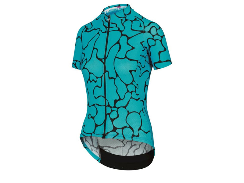 Se Assos UMA GT Summer SS Jersey c2 Voganski - Cykeltrøje - Dame - Hydro Blue - Str. L ❤ Kæmpe udvalg i Assos ❤ Hurtig levering: 1 - 2 Hverdage samt billig fragt - Varenummer: CKP-2220000194792 og barcode / Ean: &